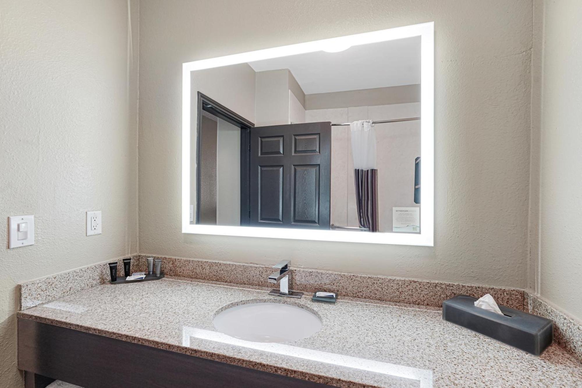 La Quinta By Wyndham Houston Hobby Airport Hotel Buitenkant foto